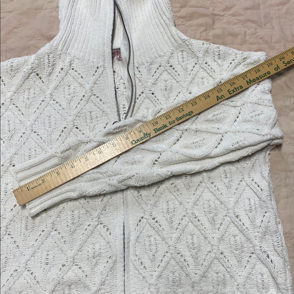 Crave Fame Cream Zip-Up Cardigan - Picture 14 of 16